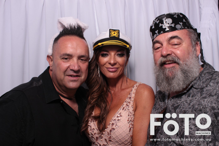 Diandra and Nick’s Wedding | View more photos from the event at gallery.fotomachines.com.au/u/FOTOMachines/Diandra-and-Nick’s-Wedding